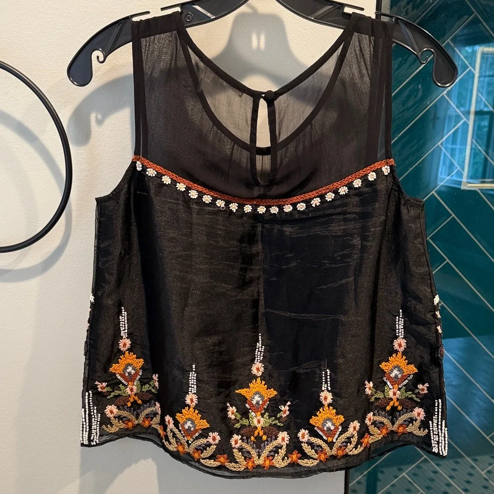 Black Floral Embroidered and beaded Blouse by Floret sz 0. Excellent condition! - Picture 3 of 6